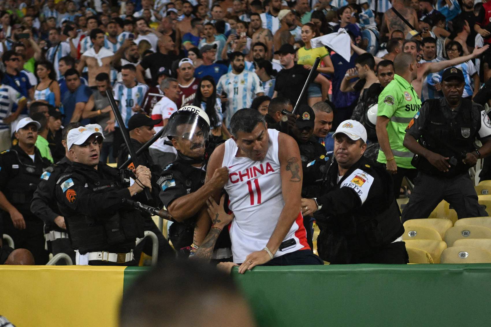 因凡蒂诺谴责巴阿球迷冲突：足球不允许暴力，需确保球员安全比赛