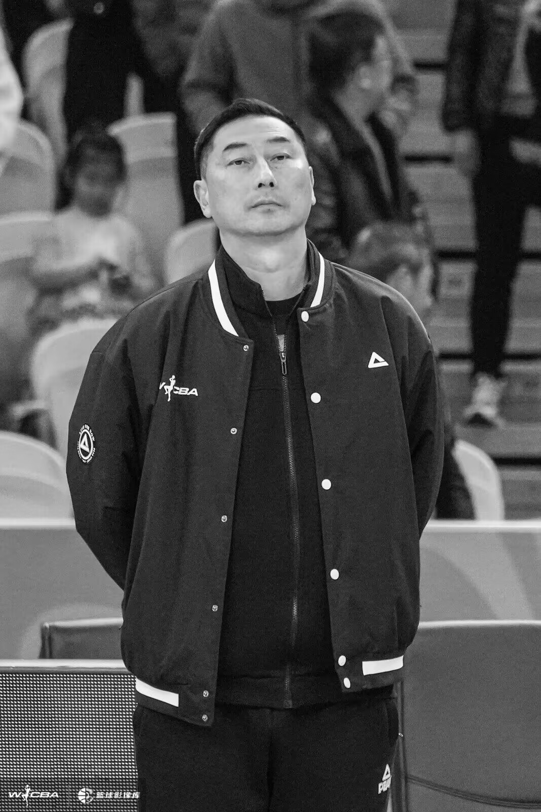 🙏多位媒体人转发：江苏女篮主教练丁铁去世 终年52岁