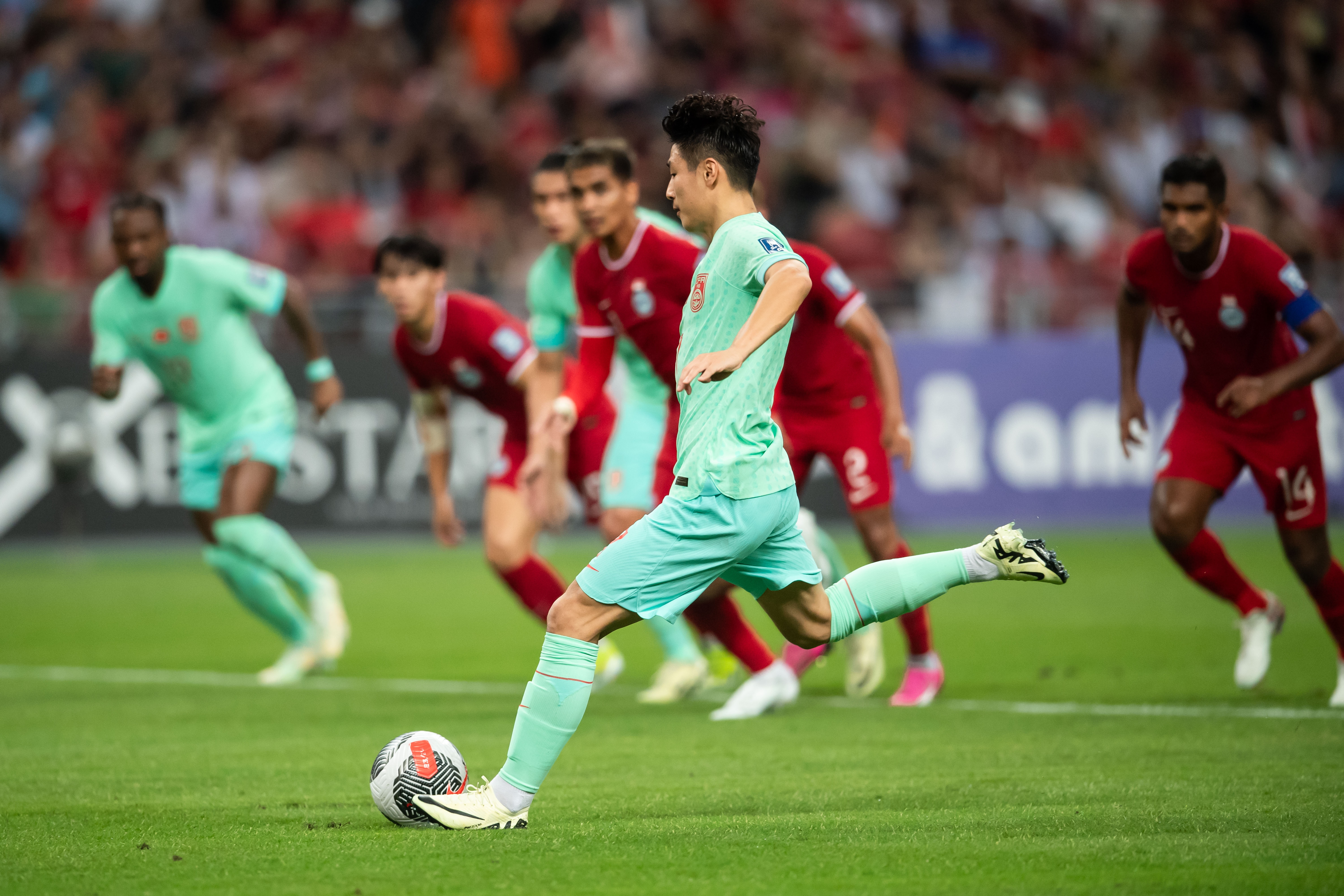 期待今晚继续进球！武磊已为国足出战35场世预赛，贡献18球