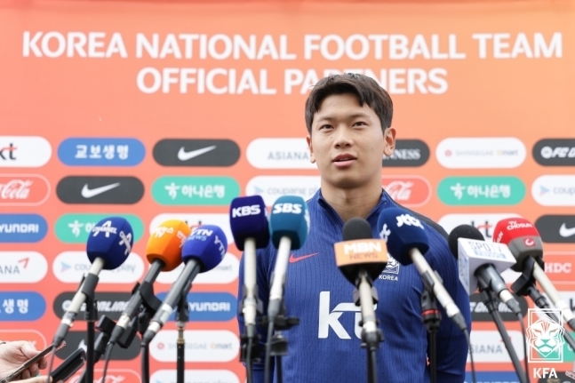 韓國後衛：與中國隊比賽不會像與新加坡那樣緊張，要踢出自己特點