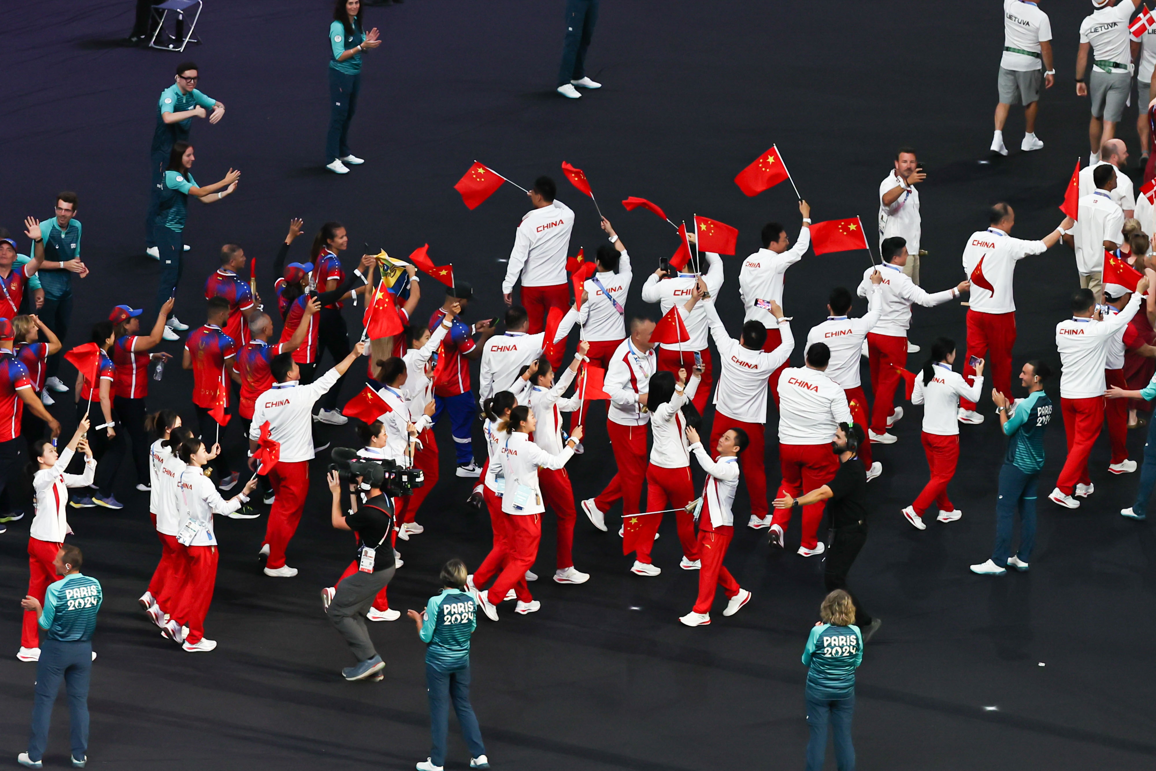 门票1小时售罄！中国香港市民热盼内地奥运健儿到访