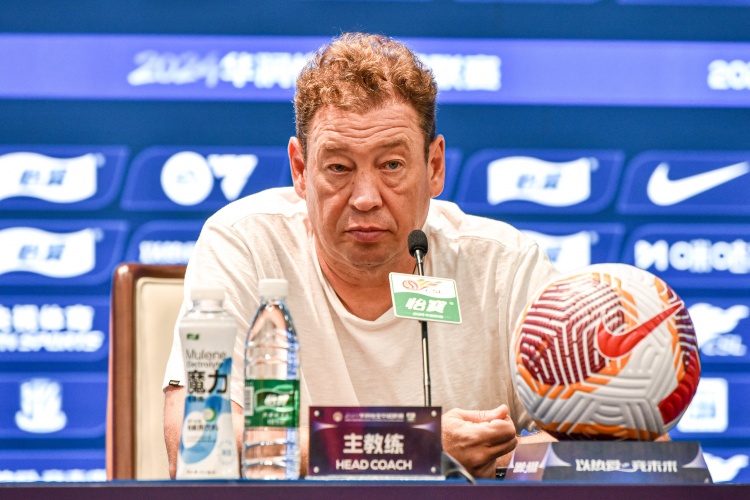 前俄罗斯队主帅：斯卢茨基应持续和申花协作 他的执教满足成功