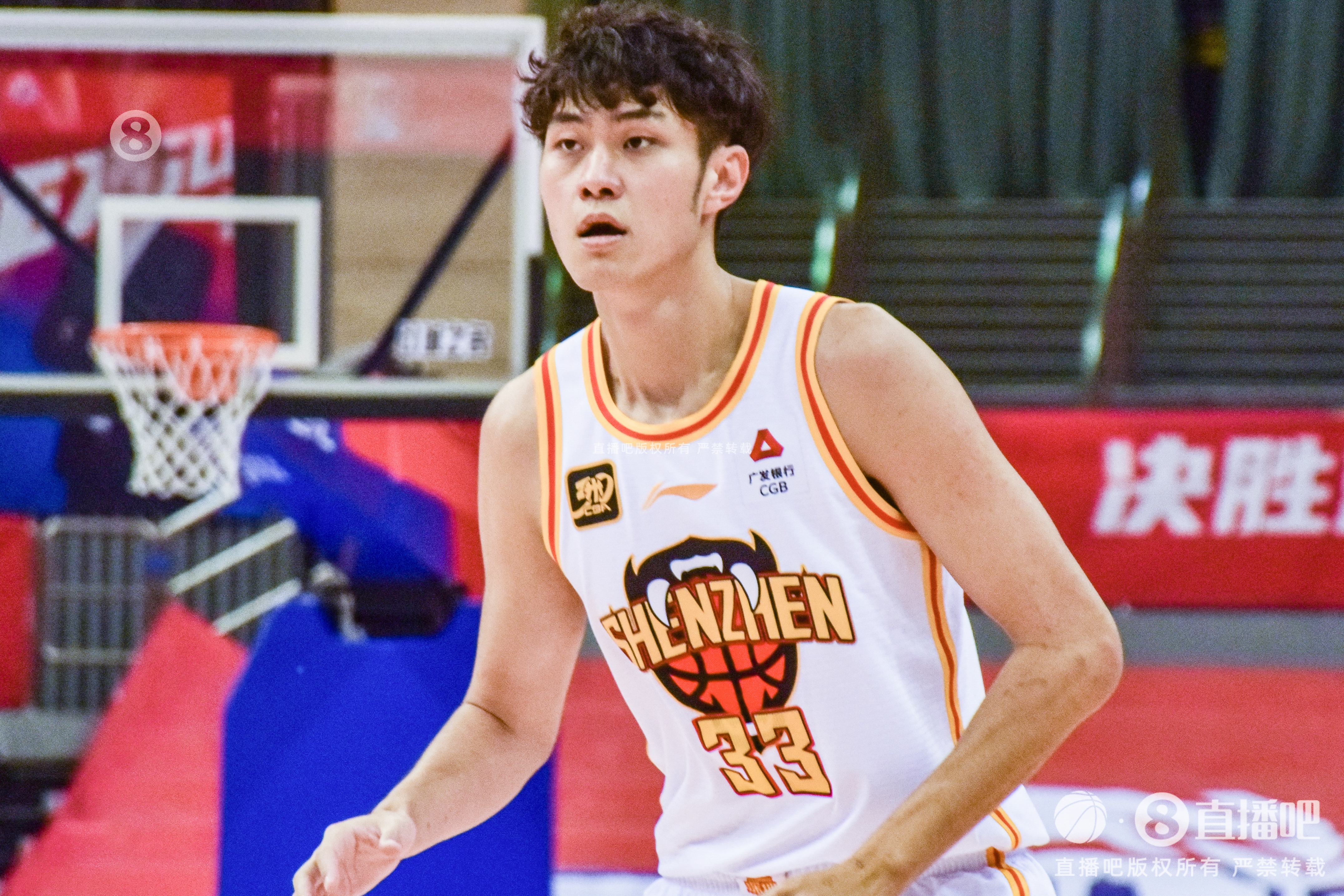 [赛场播报]媒体人：王浩然对标巅⬇️峰时期的顾全 甚至强于同