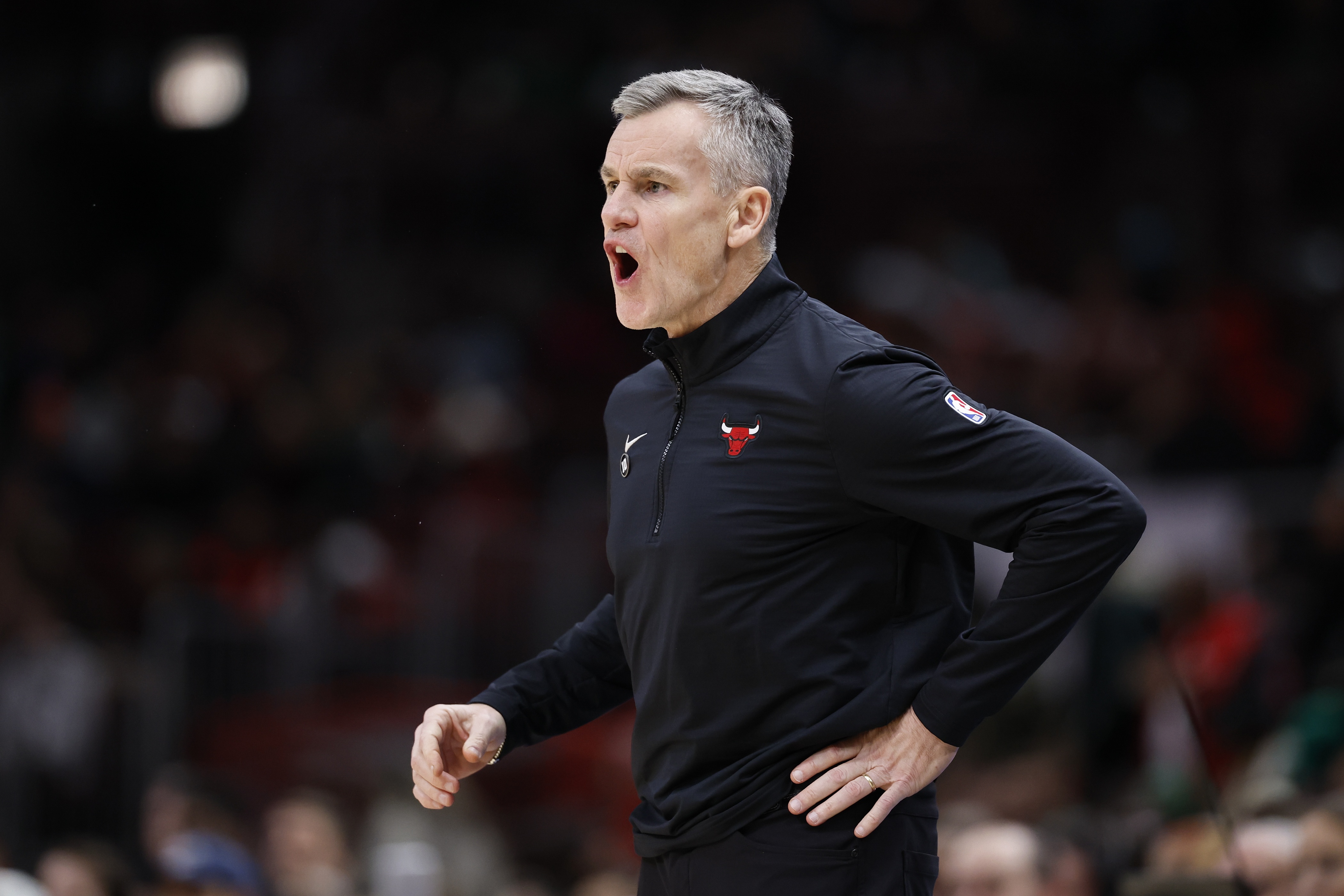 【今日体讯】S✨h⭐ams：多诺万在联盟中备受尊敬 肯定会成