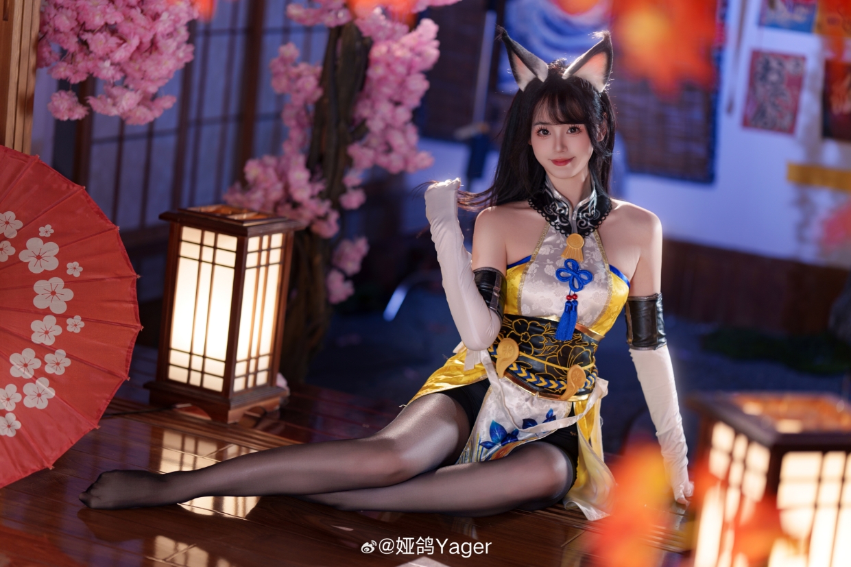 png电子猫耳+黑丝！永劫无间女主持COS胡桃：性感且妩媚 简直不要太顶！