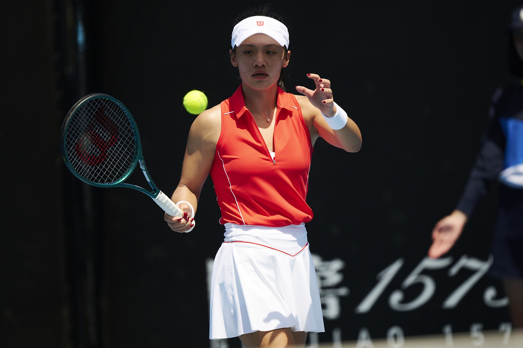 DB真人旗舰WTA250奥斯汀站：韦思佳1-2遭米内恩逆转，止步首轮