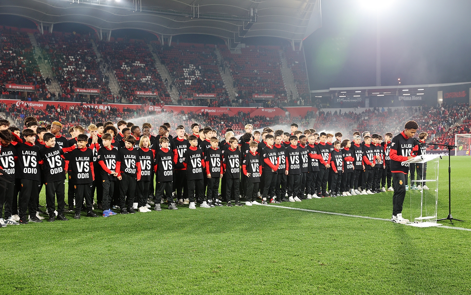 西甲联盟推出LALIGA VS HATE活动  加强对球场暴力的打击力度