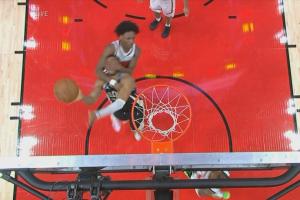 NBA常规赛：雄鹿与火箭激烈对决 火箭险胜