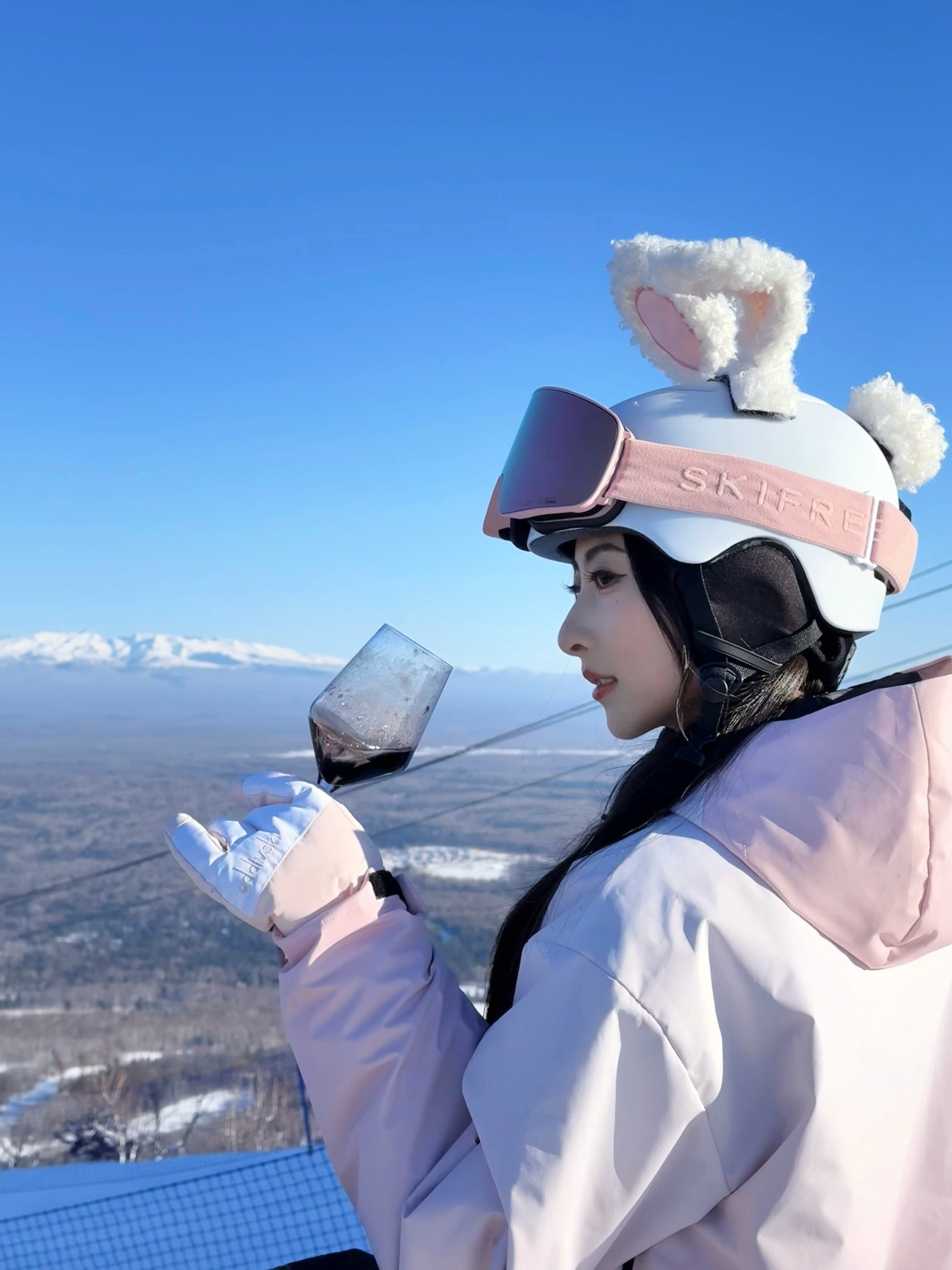 解说鼓鼓晒长白山滑雪照：大雪纷飞里看完了整场烟花秀