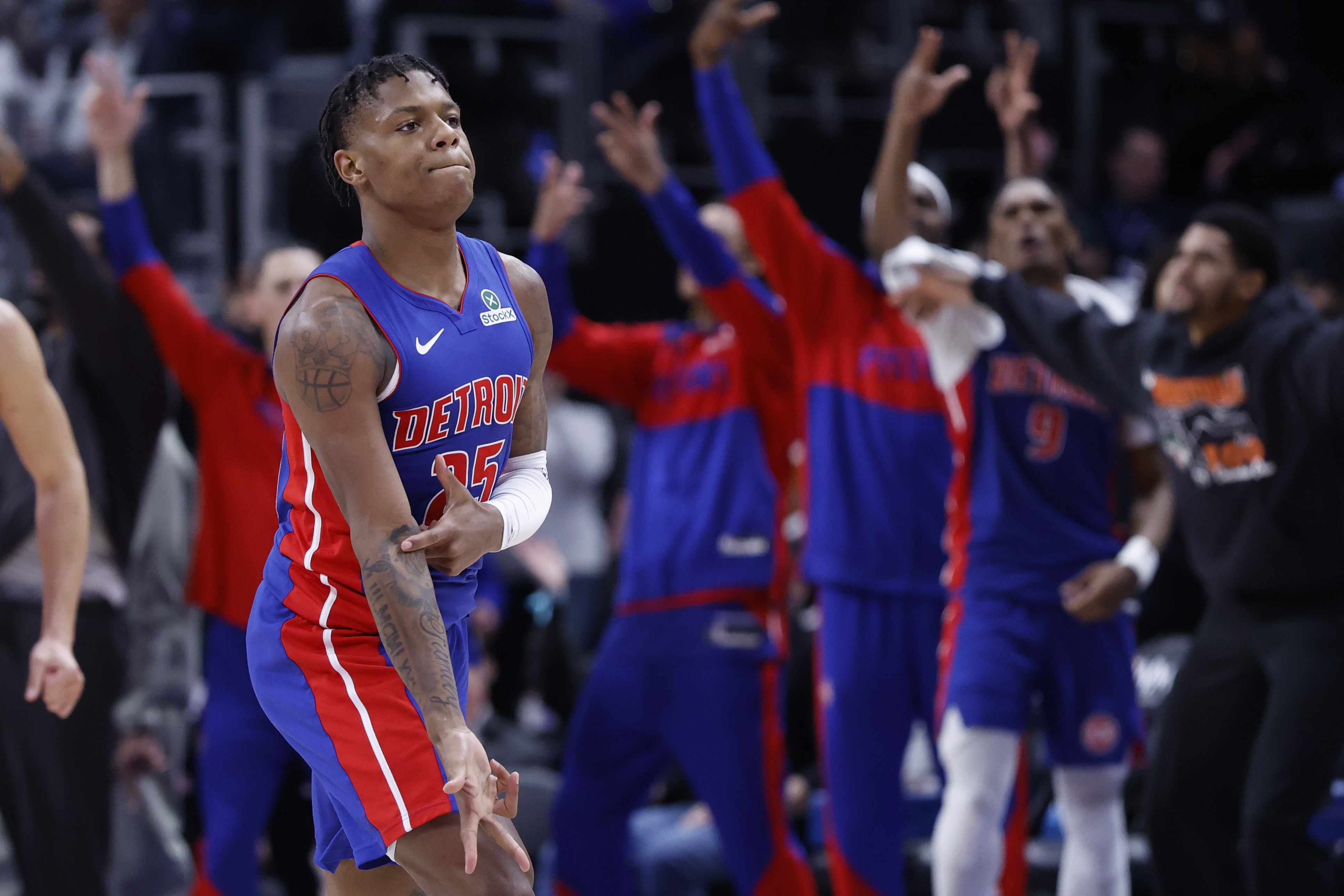 [值得一看]有梦就来湖人大舞台！活塞小将萨瑟本赛季此前共得7