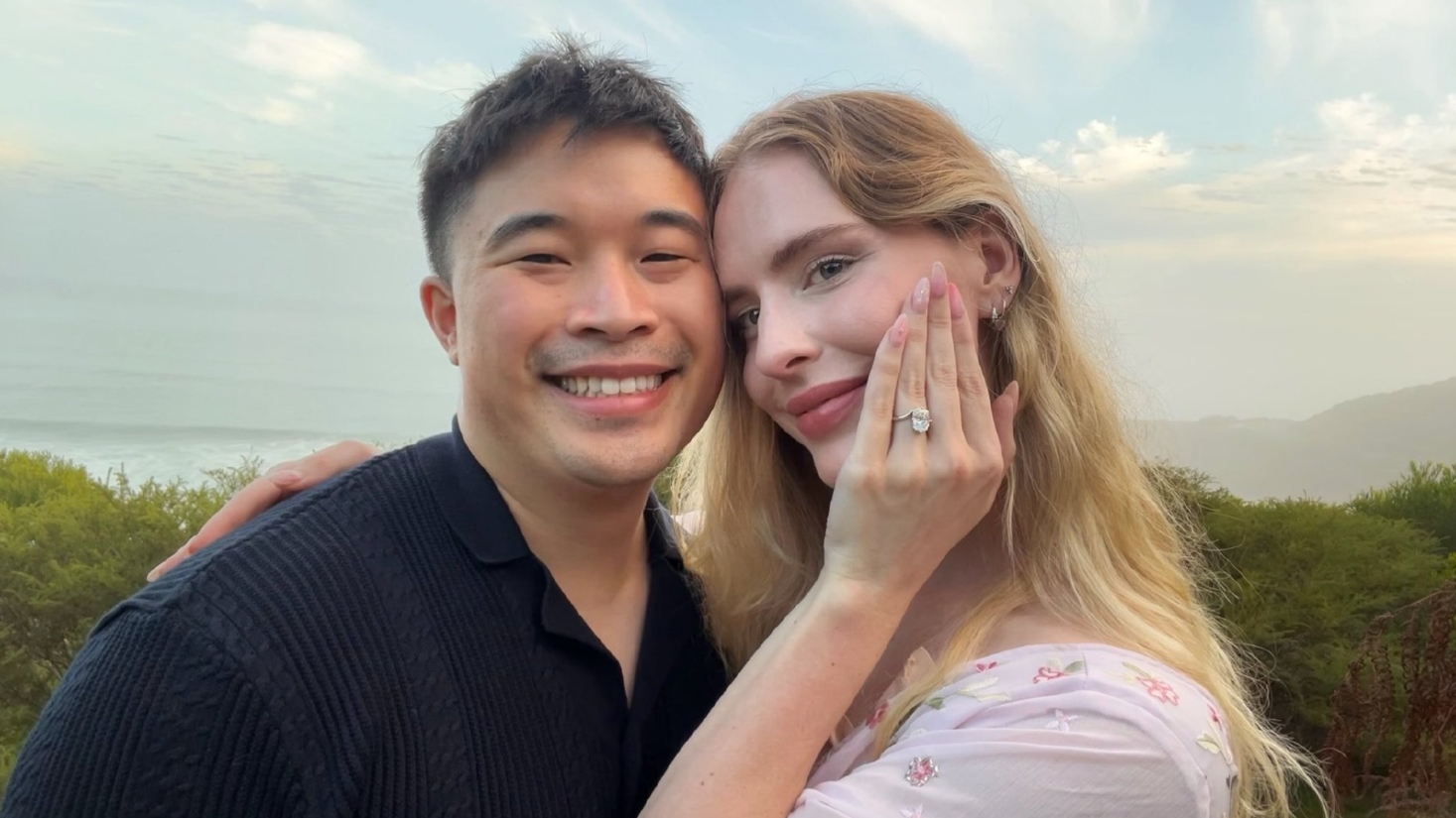职场失意，情场得意！CS选手dexter晒照透露已向女友laura求婚成功