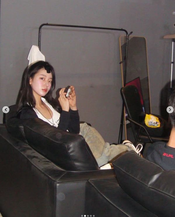 谈球吧体育app下载Peyz姐姐晒照：北京很好玩，再见！(^O^☆♪ 再见♥