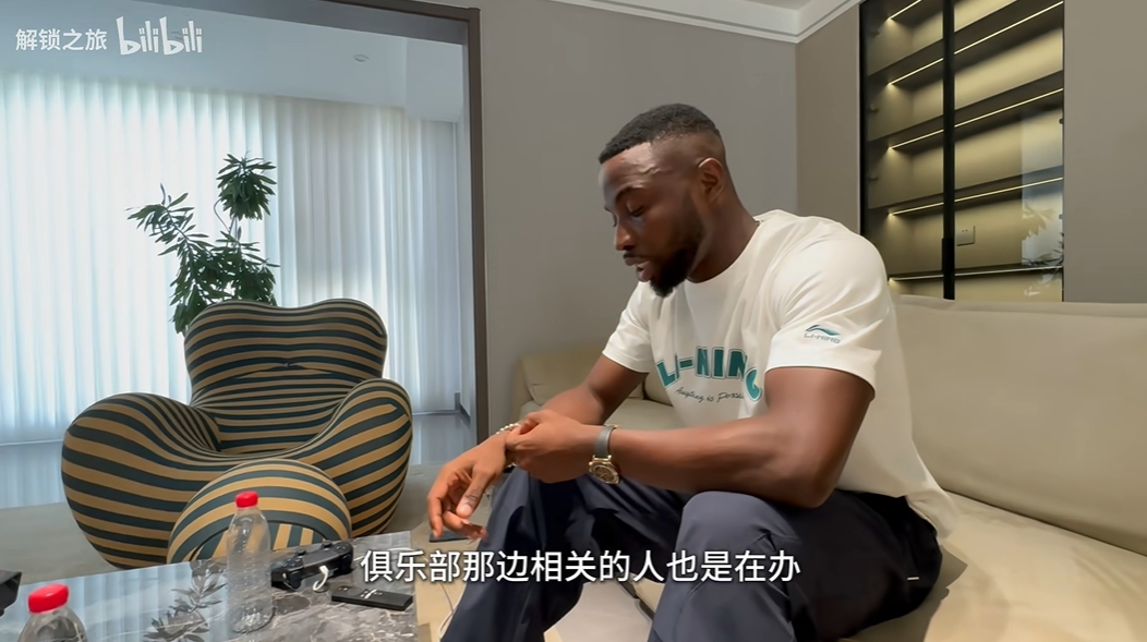 [云南玉昆]此前归化告吹！奥斯卡：能踢上球就不错 想改国籍也