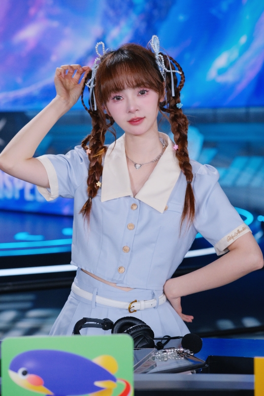 QQ飞车解说凉笙晒照：季后赛第一周返图