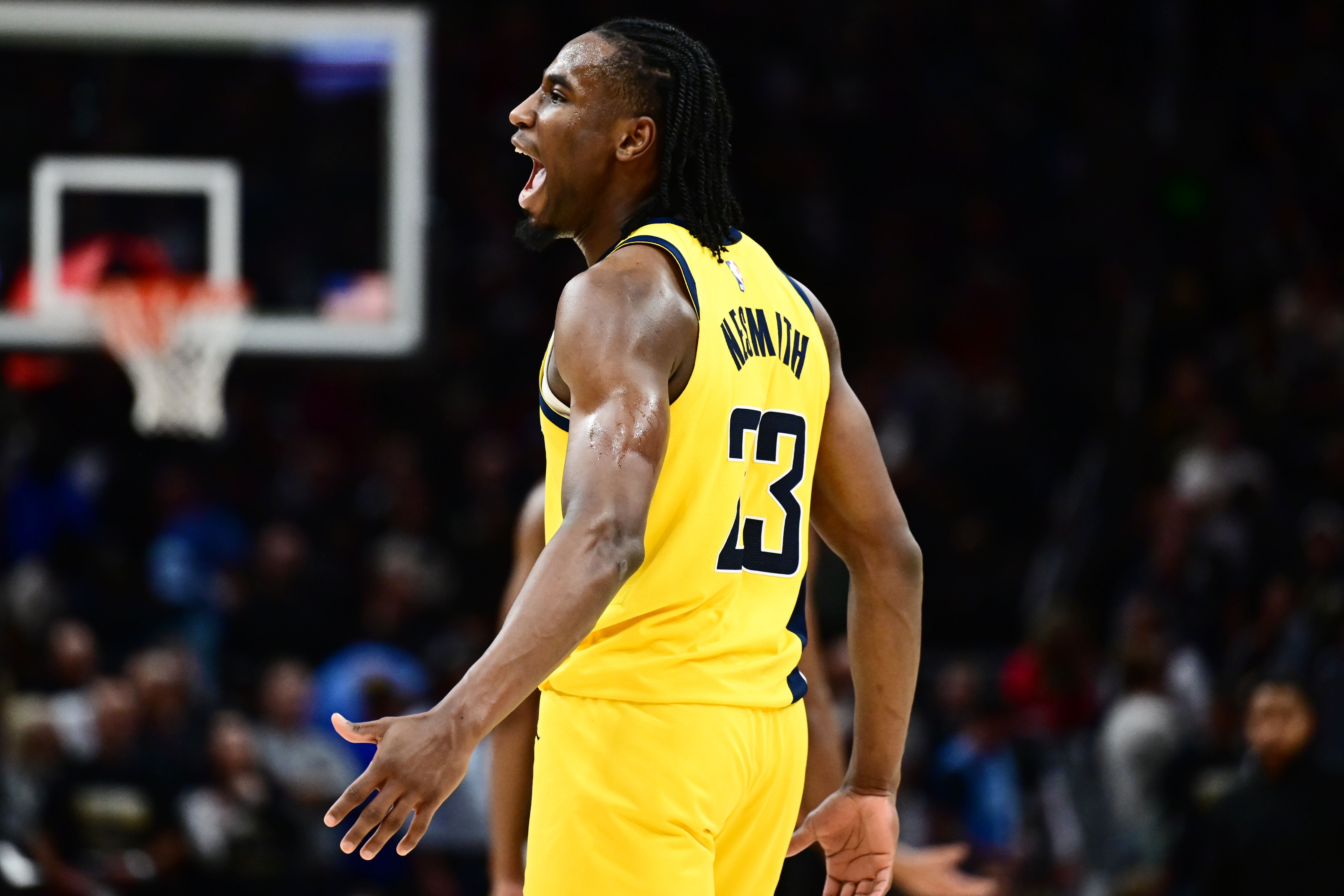 内史密斯末节6三分砍20分！卡莱尔：NBA球员真是不可思议