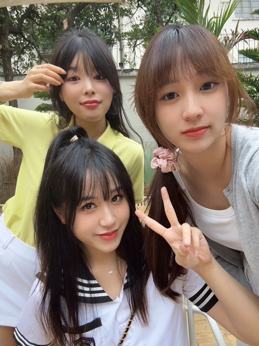 还有水手服！Suki晒与Doinb妻子糖小幽合影：一些碎碎念 ​​​