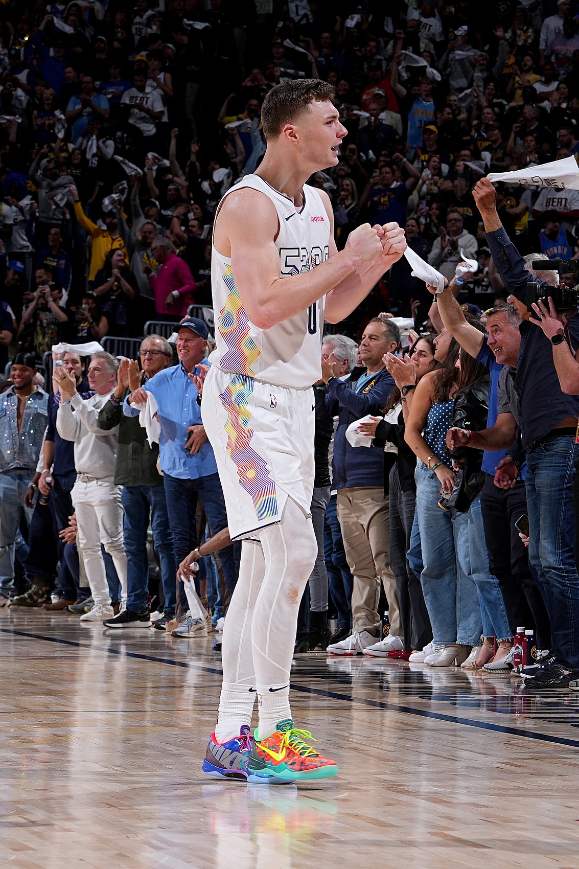 【NBA】旋风小子接着冲！布劳恩14中8&三分6中3砍下23