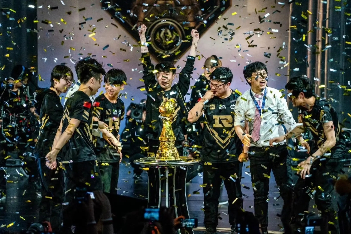 七年的前的今天！RNG夺得2018MSI冠军，Uzi荣膺FMVP！