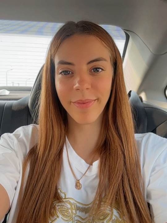 国足太太团+1！杨明洋与妻子是跨国恋💗育有两个孩子生活美满