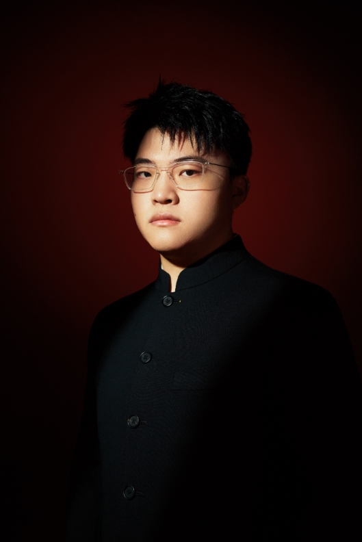 LPL祝贺Uzi入选名人堂：以信仰之名，镌刻时代印记