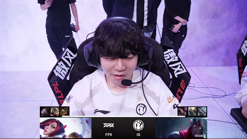 iGvsFPX赛前Solo：手长就是厉害！Rookie韦鲁斯双杀Care剑姬