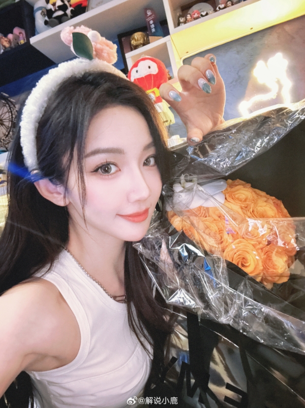 评论Xiaolu发布了一张照片：让我们与小Quexing️一起出发…