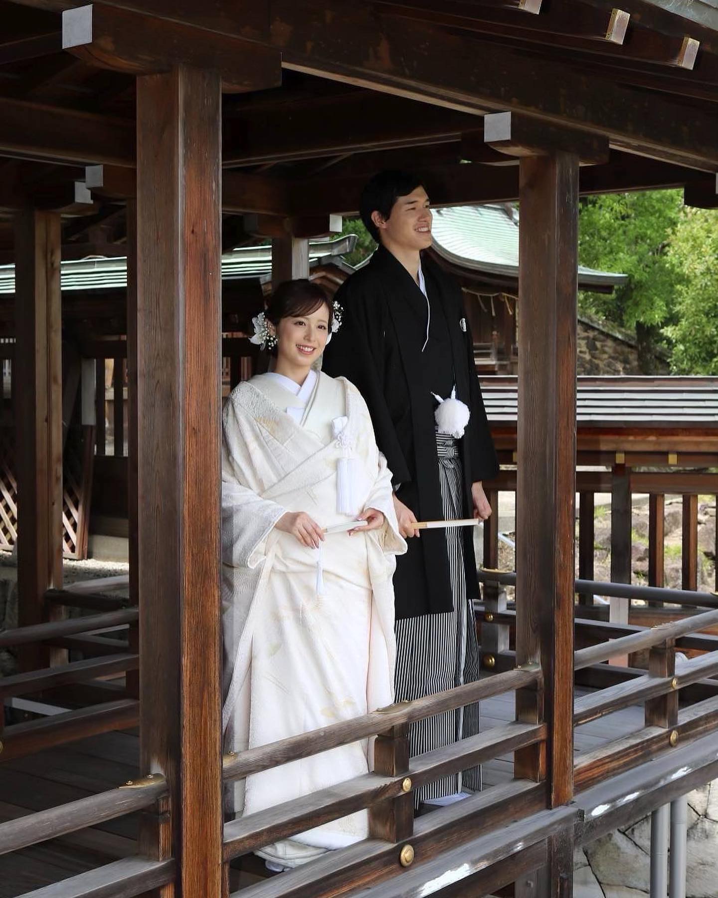 😍渡边雄太妻子晒夫妻二人合照：结婚三周年快乐💐