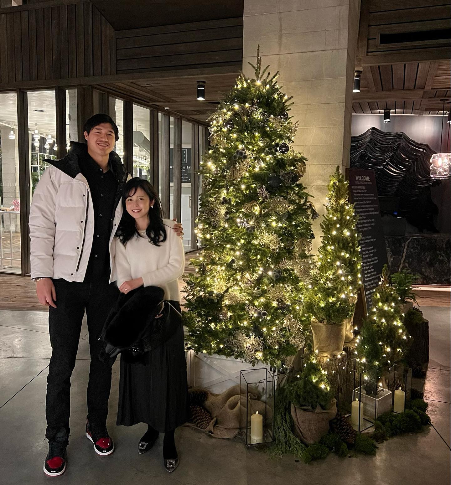 😍渡边雄太妻子晒夫妻二人合照：结婚三周年快乐💐