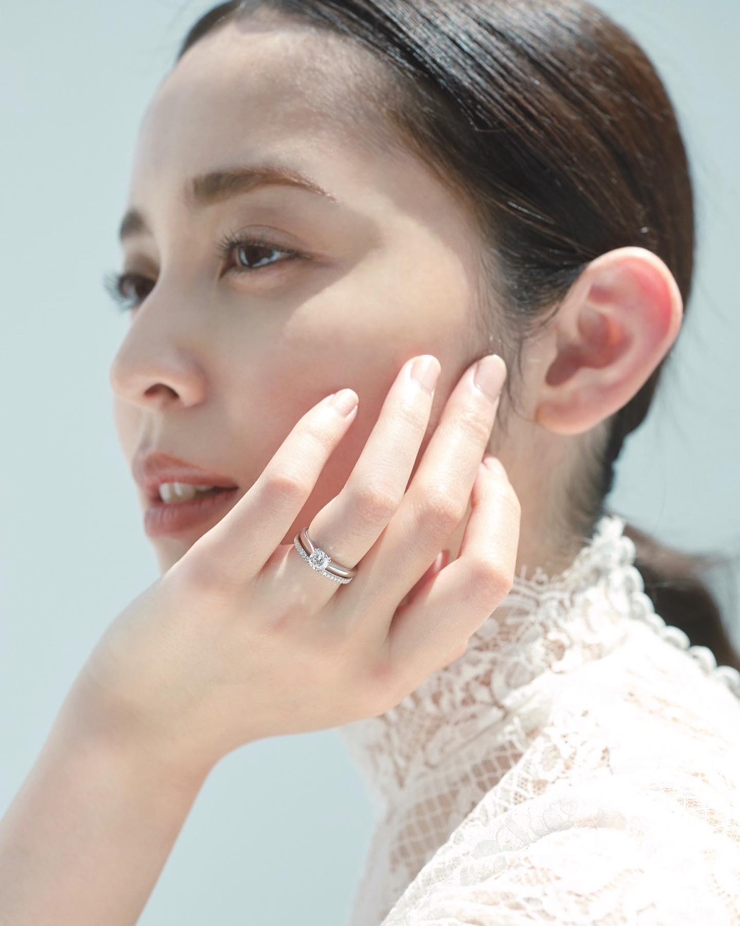 😍渡边雄太妻子晒夫妻二人合照：结婚三周年快乐💐