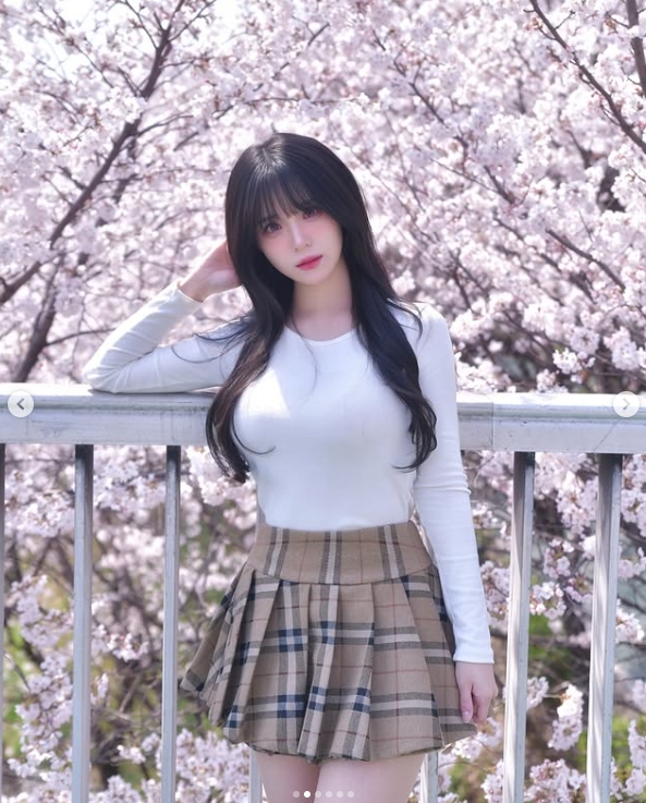 尺帝糊涂啊！Ruler前女友晒照：难以置信的爆炸身材~