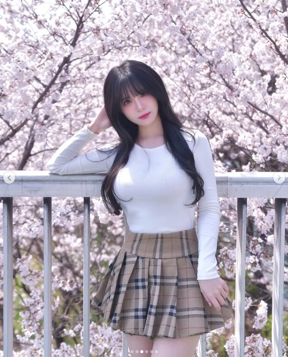 尺帝糊涂啊！Ruler前女友晒照：难以置信的爆炸身材~