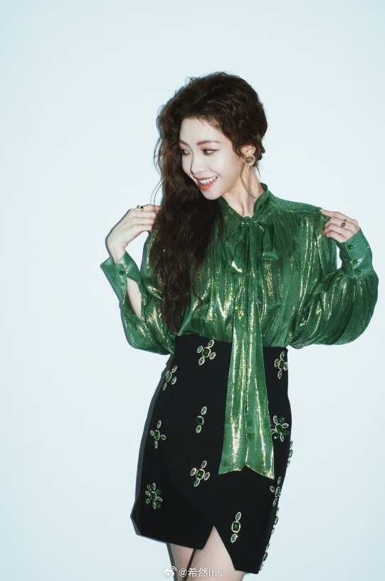 女明星的既视感！希然晒粽子色ootd：大家明天吃甜粽还是咸粽呀～