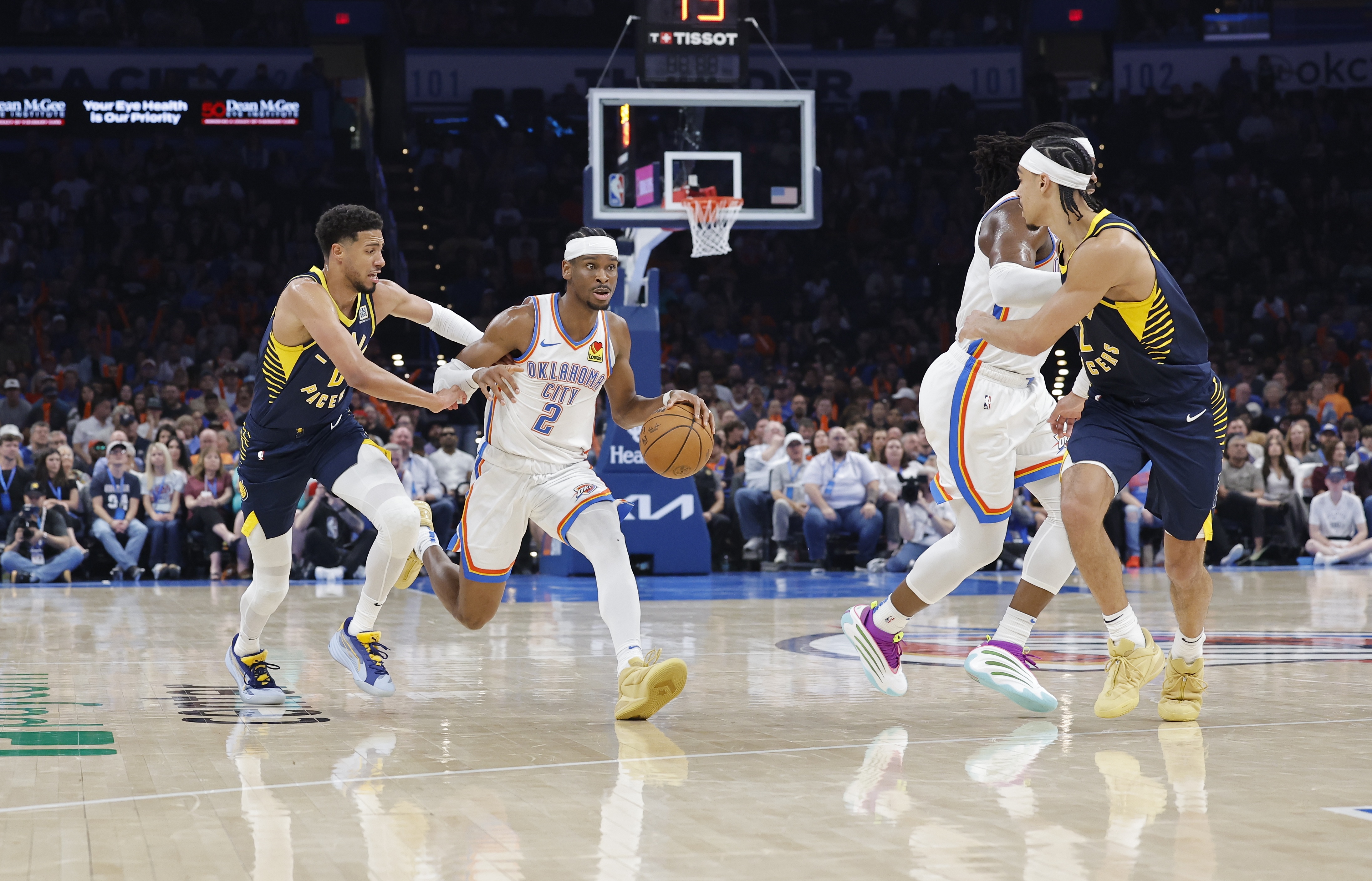 NBA彩经：雷霆整体实力占优客胜步行者夺回主场优势