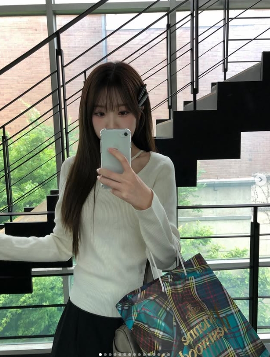 LCK女主持晒照：快乐工作、玩耍、快乐结束的五月日常合集♡
