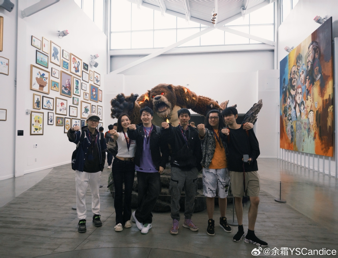 羡慕管哥的每一天！余霜晒照：来La的拳头总部啦！管哥亮出了他的卢锡安