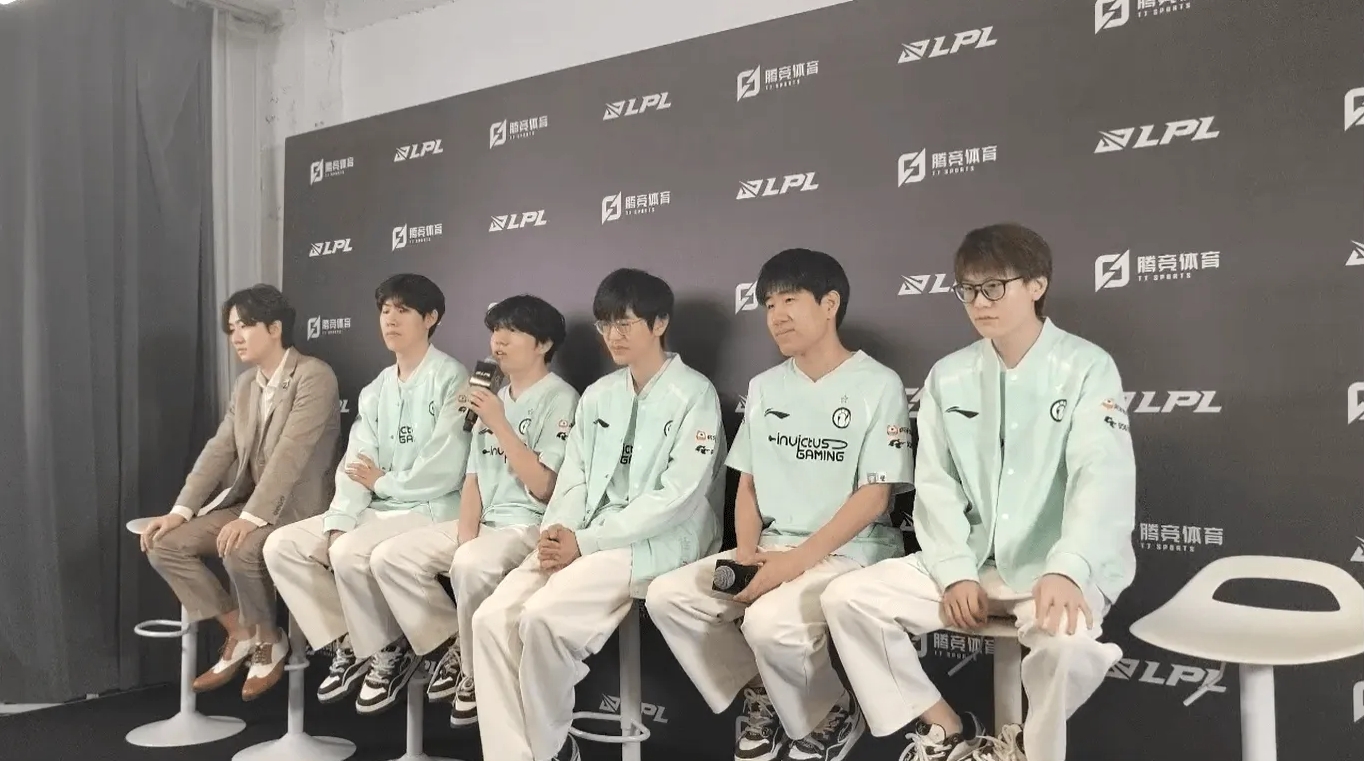 原来我没赢过Xiaohu？！被告知自己首次在BO5战胜Xiaohu，Rookie：一直以来吗……？