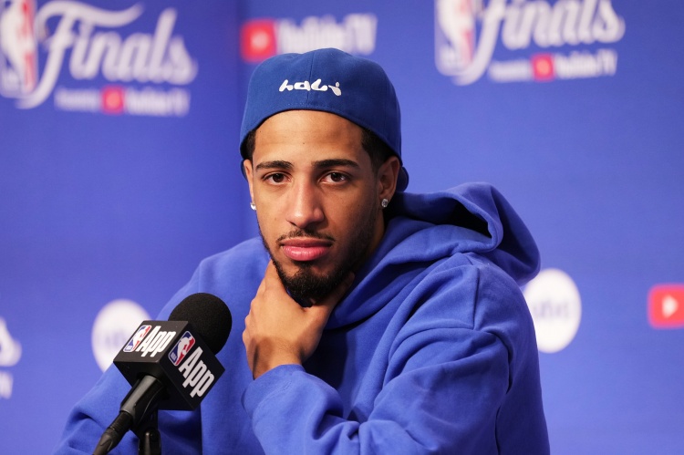 低估不了一点😤哈利伯顿总决赛3场比赛0罚球53分 NBA历史第一
