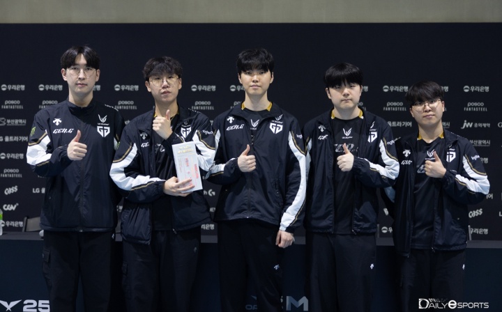 GEN是自OGN以来第三支LCK单赛段全胜队伍，前两队为14SKT/22T1