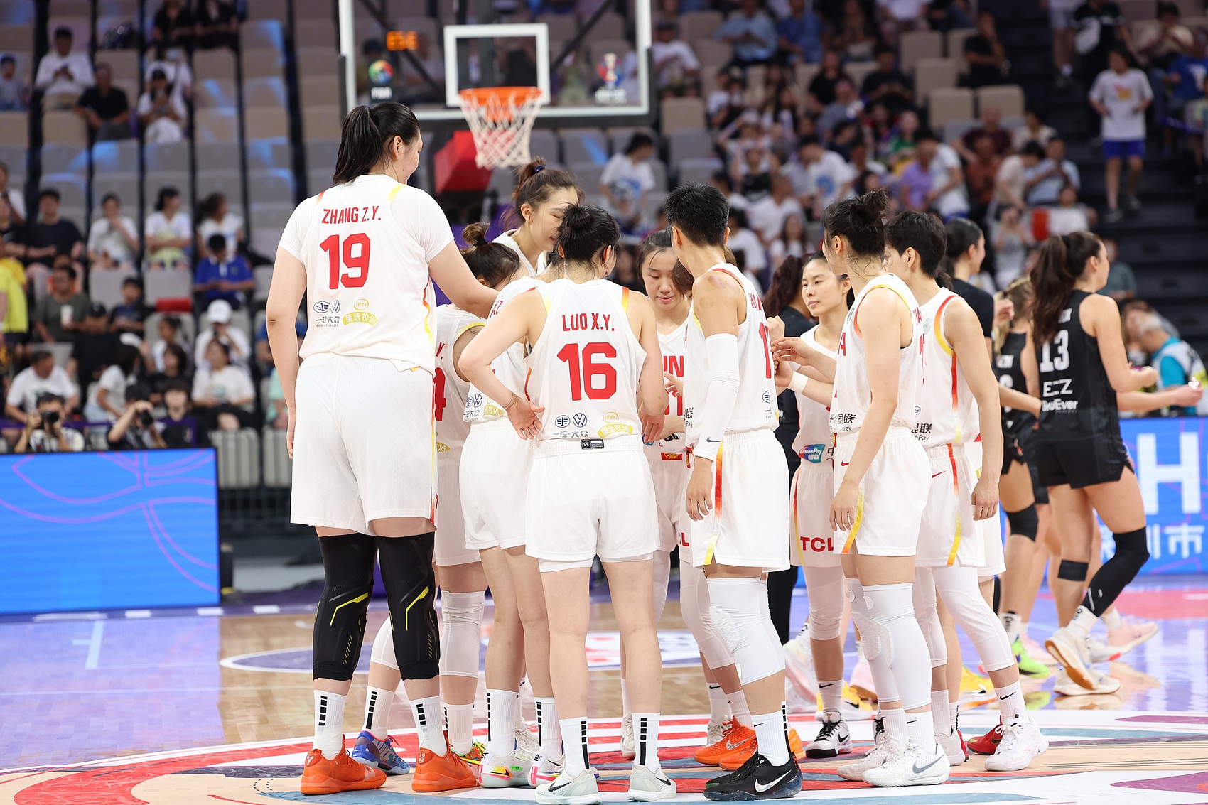 势如破竹中国女篮3场小组赛合计净胜对手107分晋级半决赛