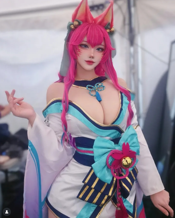 韩援还是太权威了！韩国Coser yasal灵魂莲华阿狸：这阿狸不削怎么玩？