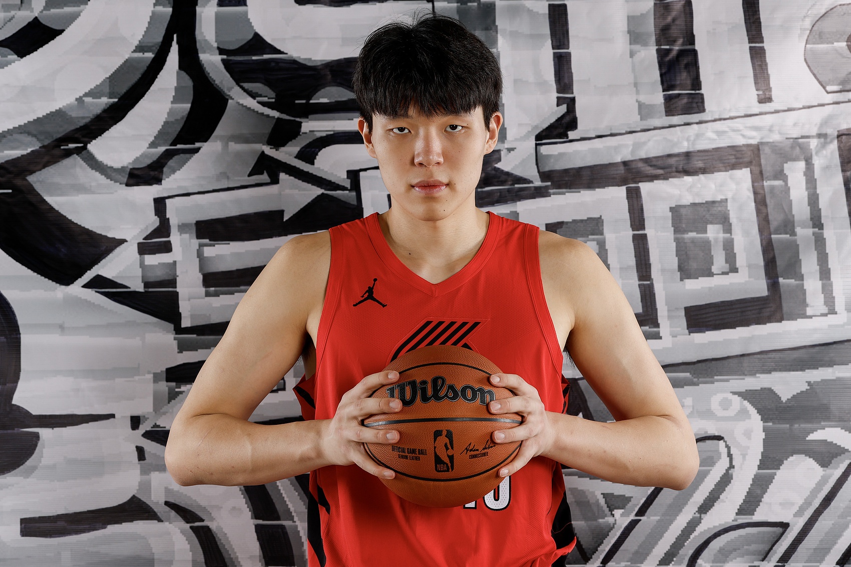 ESPN点评杨瀚森：最引人入胜的新秀传球&盖帽出色篮板球得加强