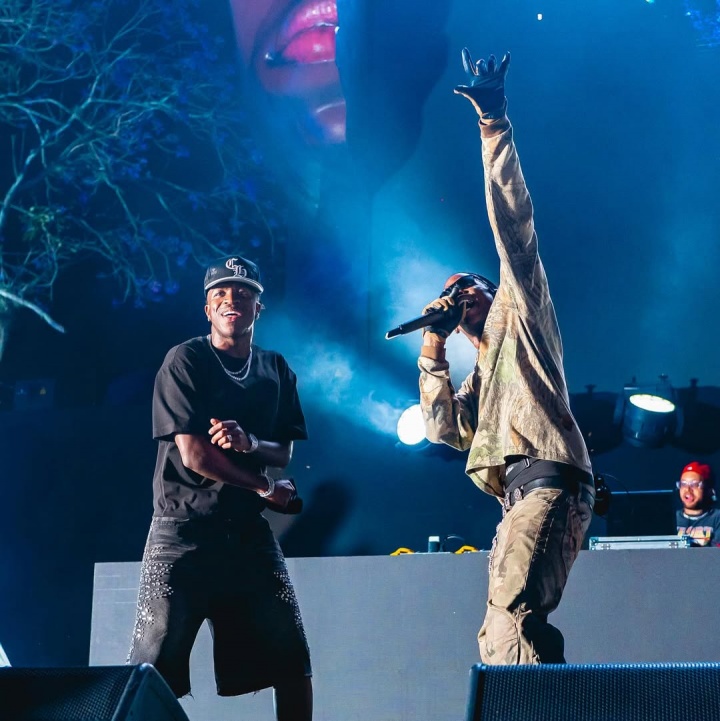 太嗨了！TravisScott參加維尼修斯生日派對(duì)并演出卡馬文加也在