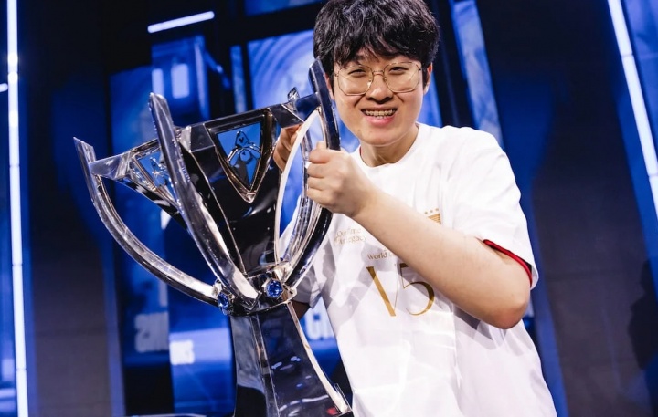 韩国电竞频道站队Zeus：将在今晚通过视频详解事件来龙去脉及立场