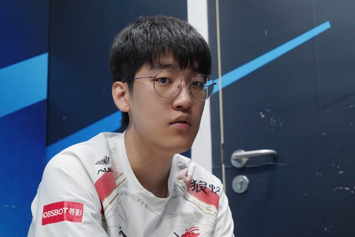牢赞你怎么了回LPL陷入迷失交手WBG后两局累计110
