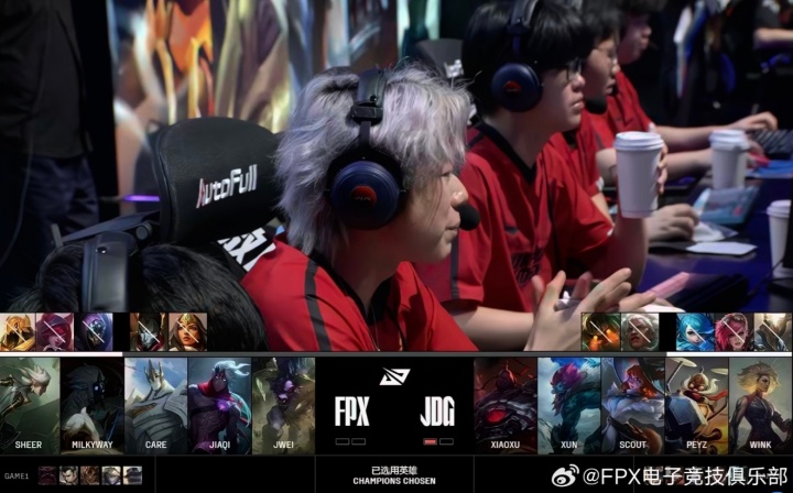 FPX超话热议不敌JDG：Wei把rng送去涅槃组，银河直接把rng送去次级联赛