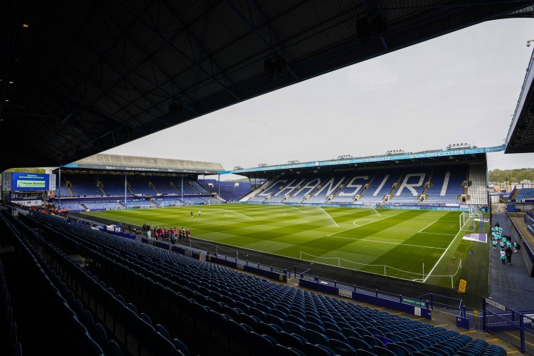 【足球】队报:谢周三破产扣分后,球迷们买门票、买商品拯救俱乐 【足球】队报:谢周三破产扣分后,球迷们买门票、买商品拯救俱乐