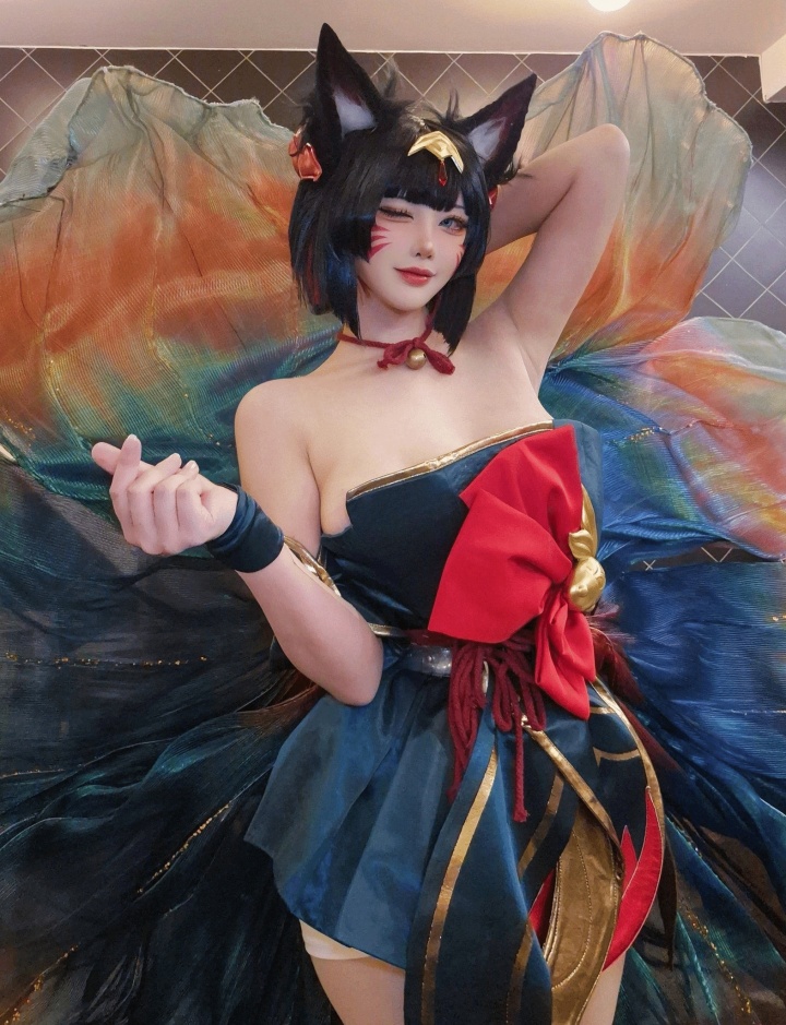 真能鬧??！美女韓援COSER澄清：B站號沒被奪舍CJ拍照是自愿的
