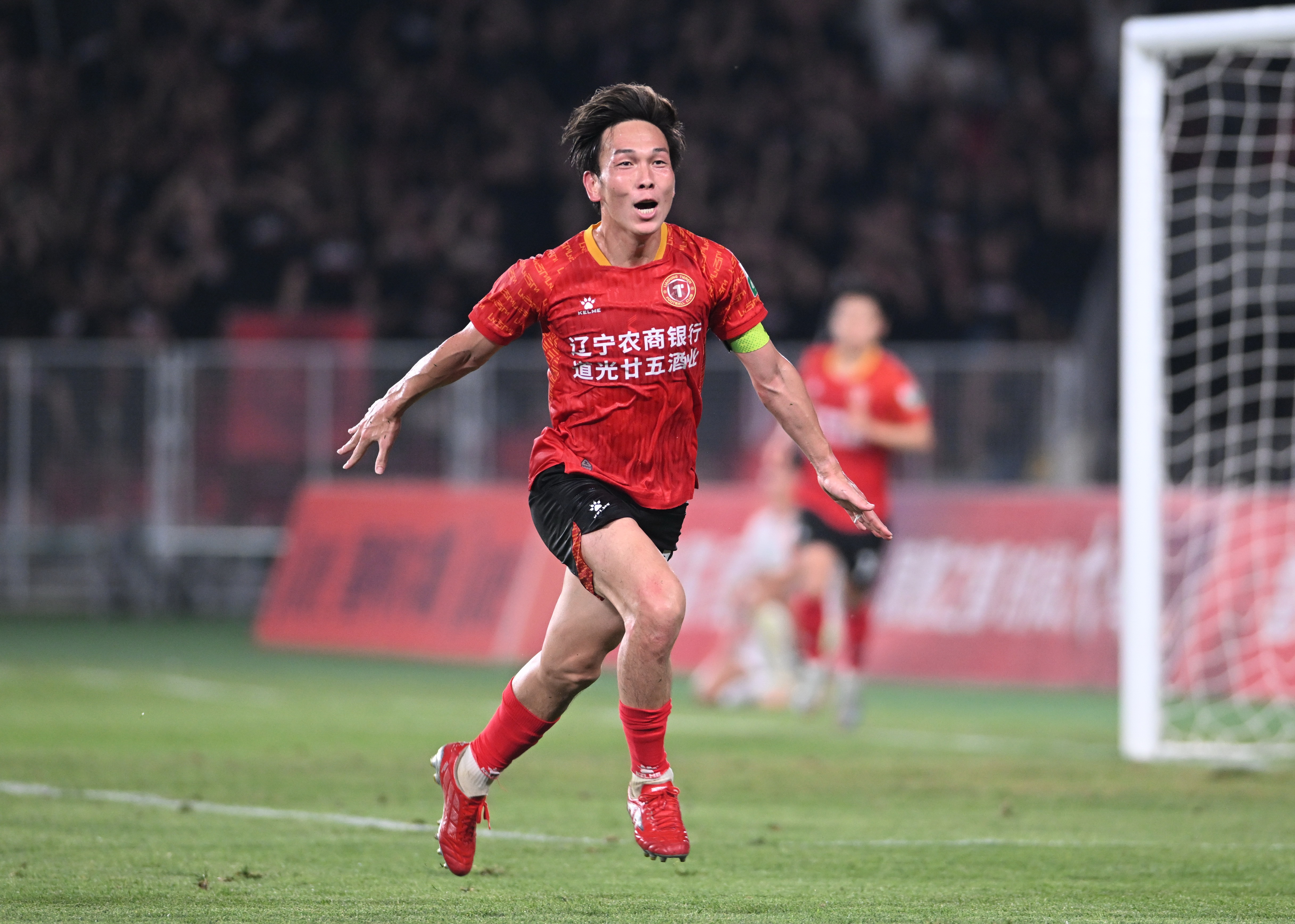 【中国足球】直播吧独家对话李金羽|做教练的蜕变之路、管理球员、冲超的意义(图6)