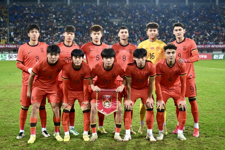 备战U23亚洲杯！U22国足名单：王钰栋领衔，拜合拉木、依木兰在列
