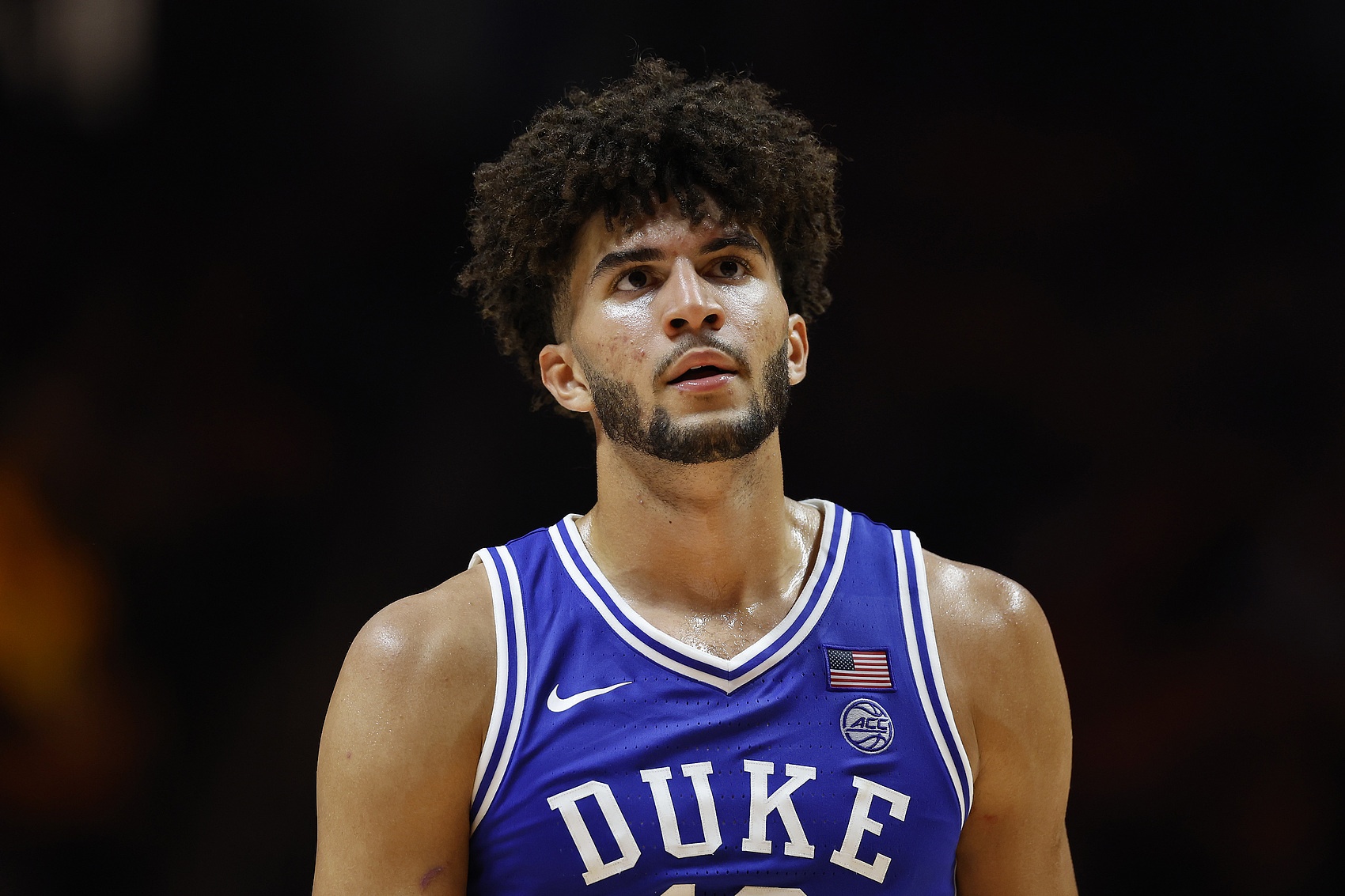 【体坛最新进展】名将之后！卡梅隆·布泽尔12中⭐10狂砍⬅️